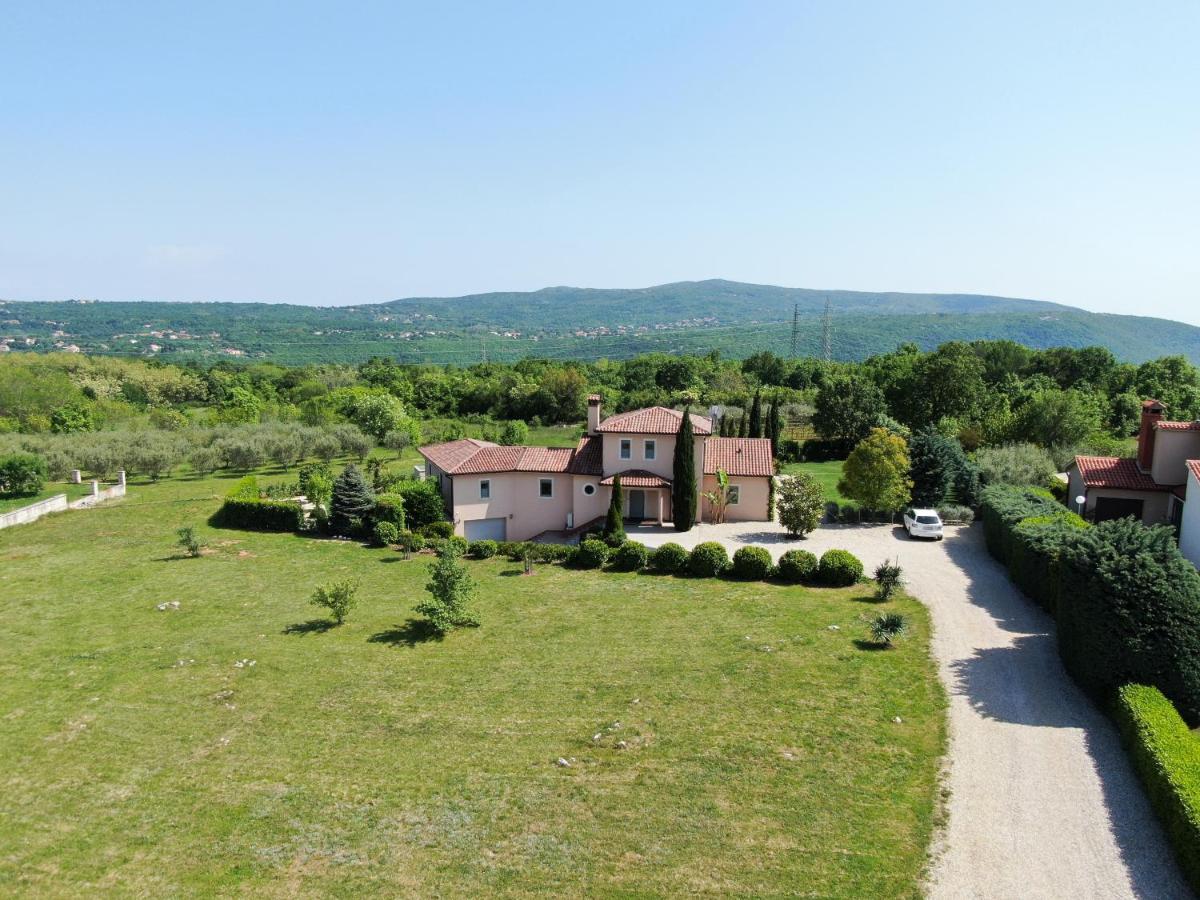 Villa Labin In Zartinj - Luxury Privacy Heated Pool With Auto Cover エクステリア 写真