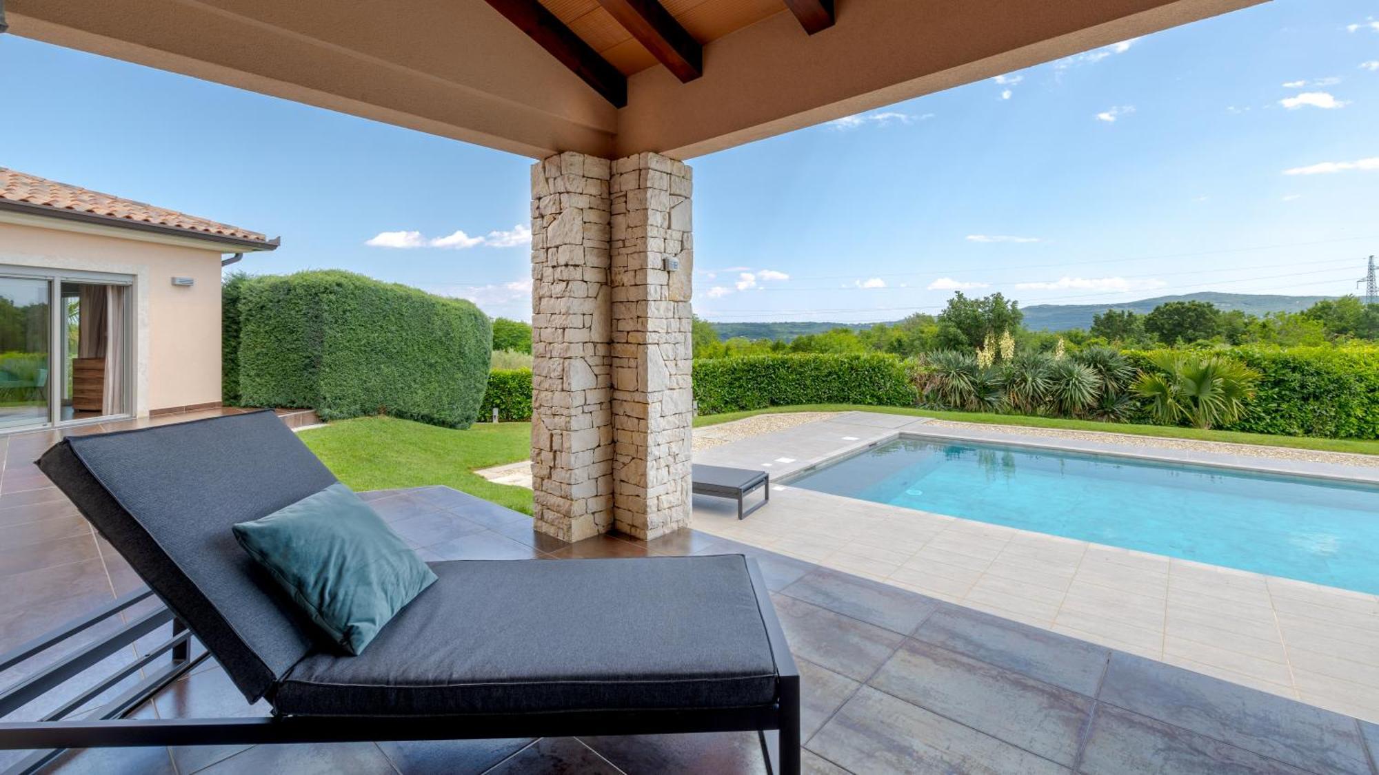 Villa Labin In Zartinj - Luxury Privacy Heated Pool With Auto Cover エクステリア 写真