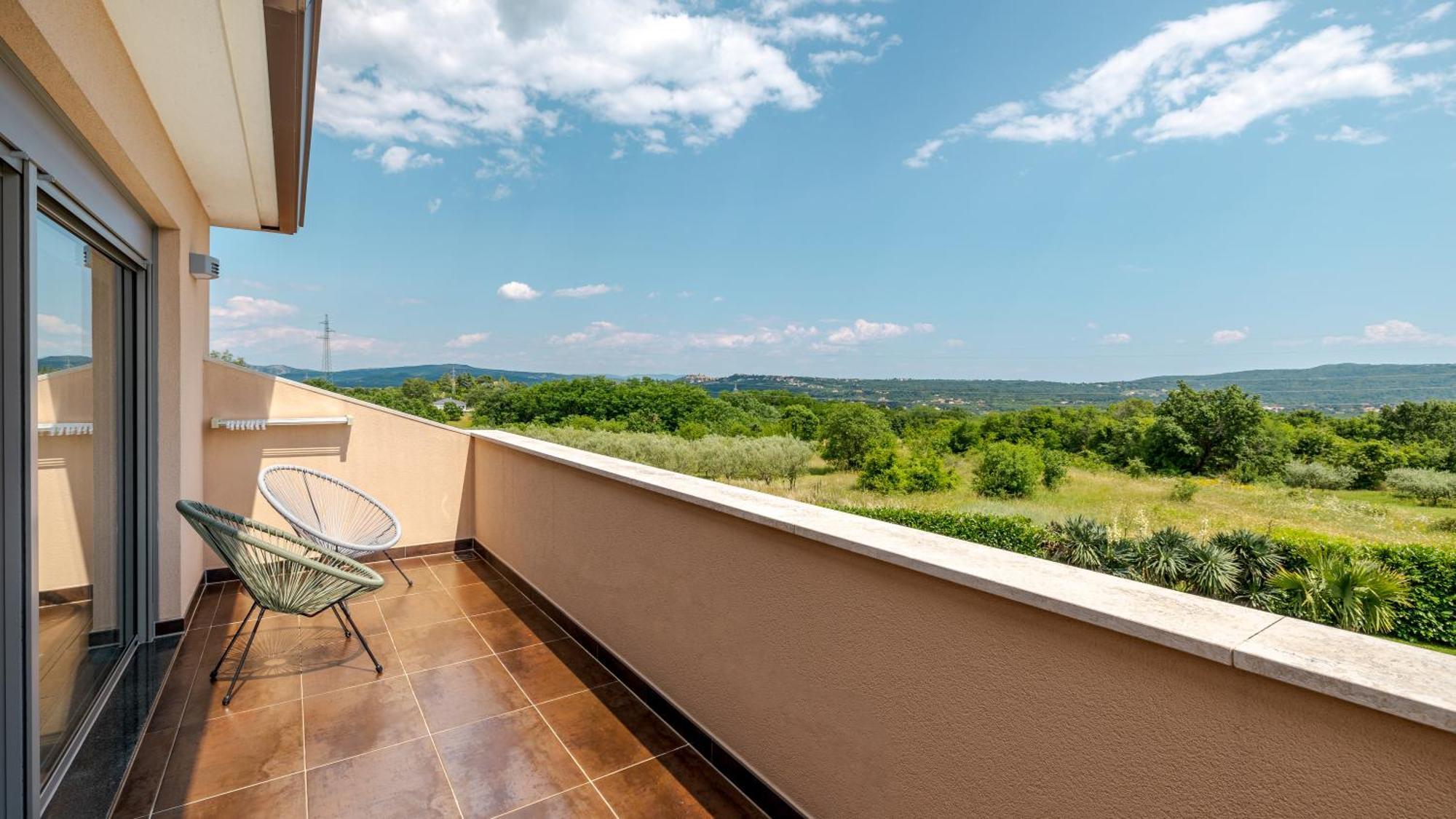 Villa Labin In Zartinj - Luxury Privacy Heated Pool With Auto Cover エクステリア 写真