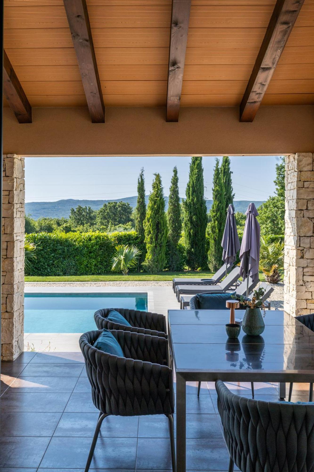 Villa Labin In Zartinj - Luxury Privacy Heated Pool With Auto Cover エクステリア 写真