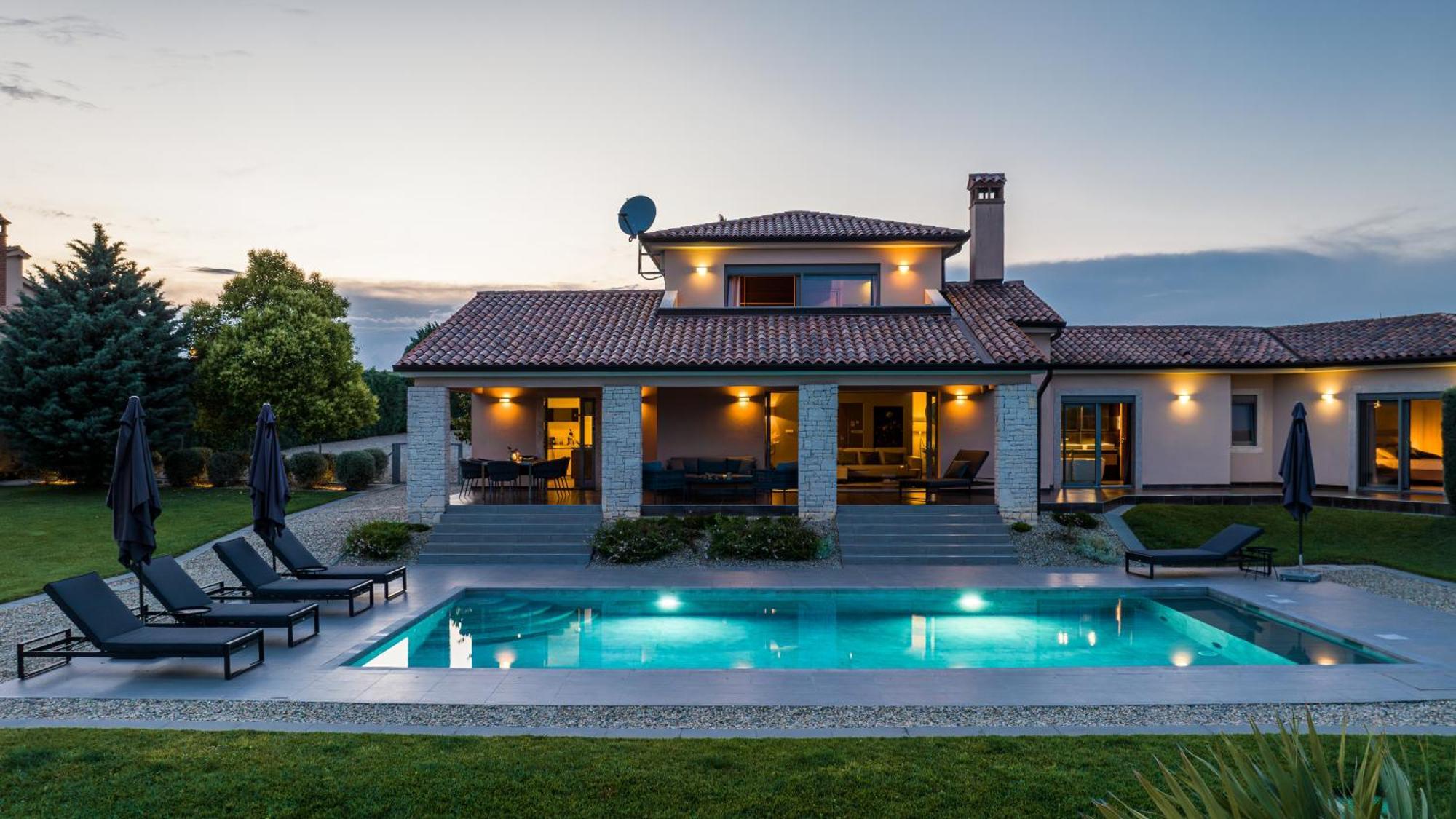 Villa Labin In Zartinj - Luxury Privacy Heated Pool With Auto Cover エクステリア 写真