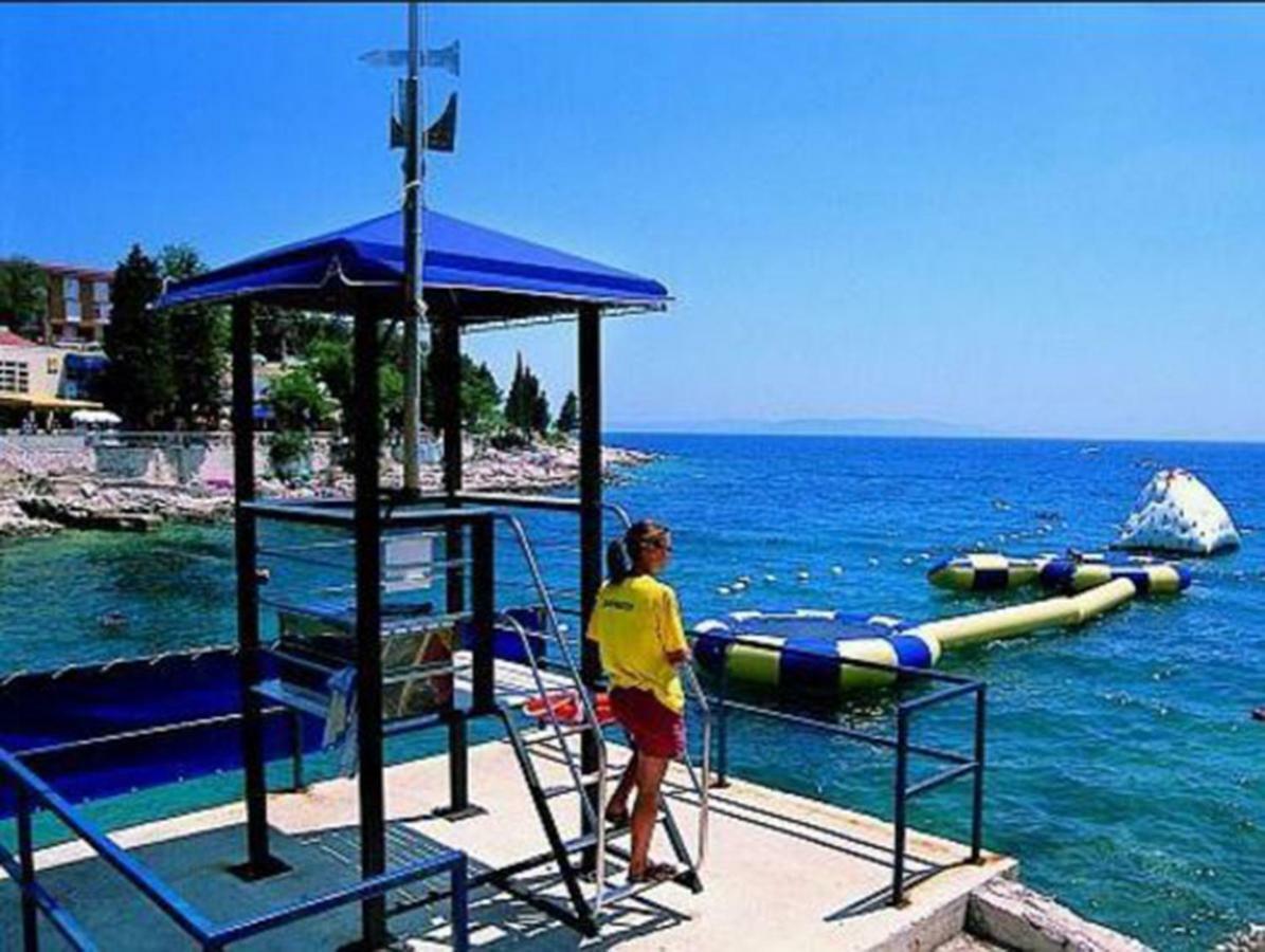 Villa Labin In Zartinj - Luxury Privacy Heated Pool With Auto Cover エクステリア 写真